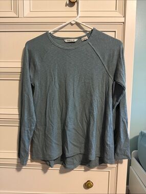 Orvis Long Sleeve Crewneck Tee in Slate Blue